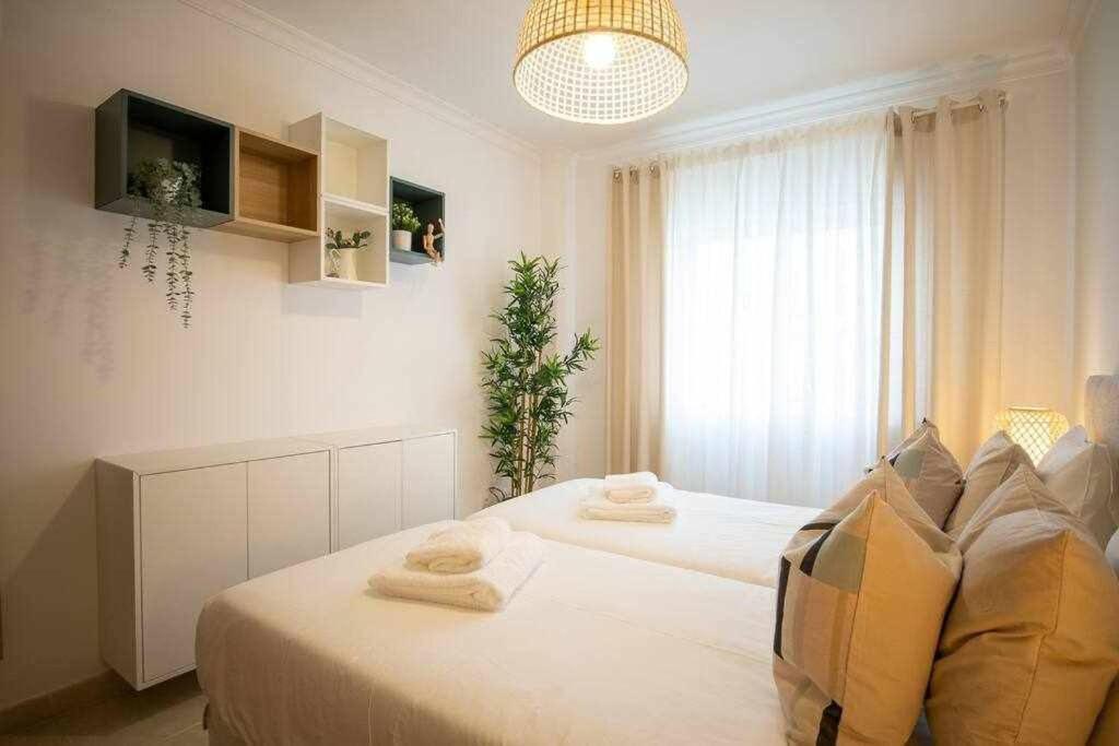 Modern 3Br Apt W/ Lg Terrace, Bbq, Ac & Parking Tavira Bagian luar foto