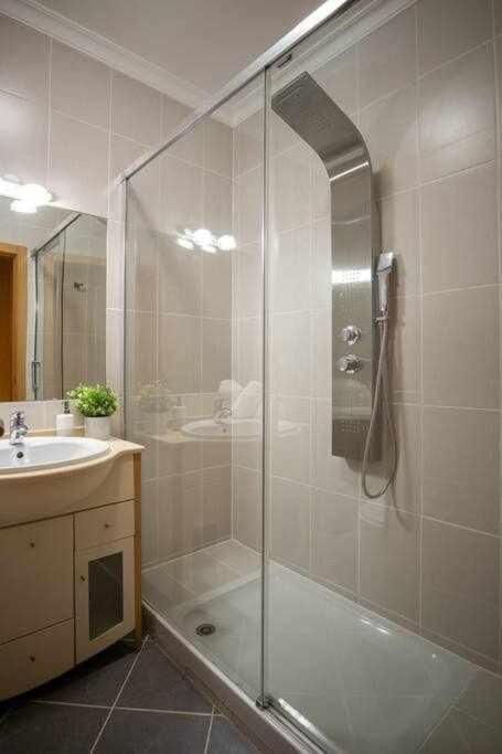 Modern 3Br Apt W/ Lg Terrace, Bbq, Ac & Parking Tavira Bagian luar foto