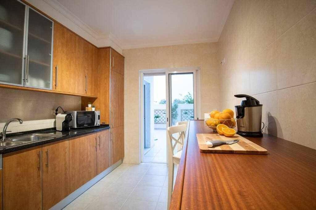 Modern 3Br Apt W/ Lg Terrace, Bbq, Ac & Parking Tavira Bagian luar foto